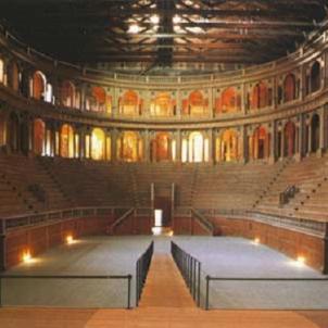 Strolling around in the heart of Parma