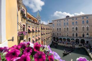 2 Romantic Hotels in San Marco for an Unforgettable Venice Stay